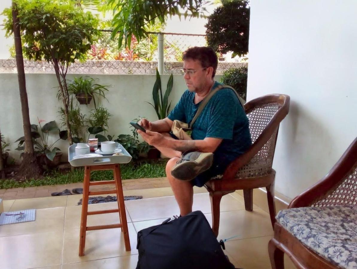 The Tourist Balcony Apartment Negombo Bagian luar foto
